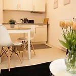 Full House Studios - Cityvibes Apartment - Netflix + Wifi Inkl.